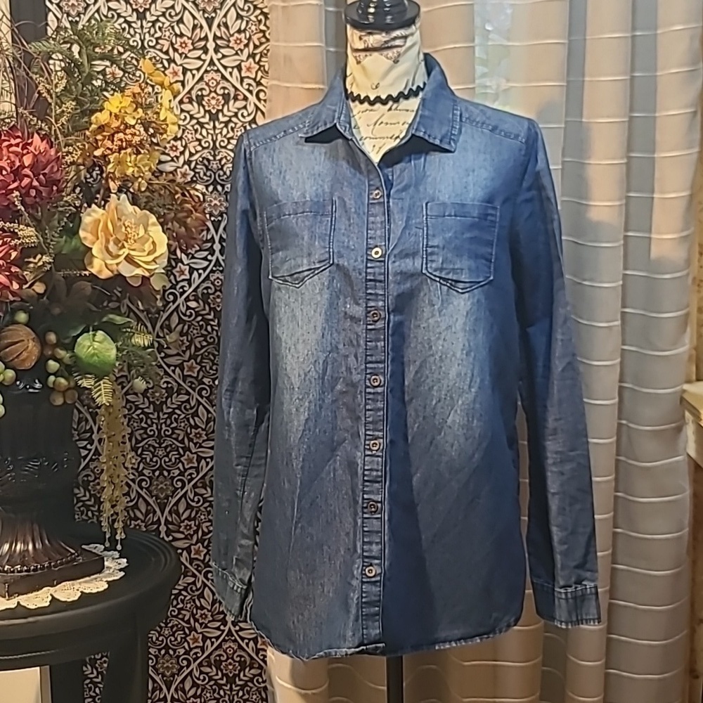 Pollyanna & Esther button front denim shirt